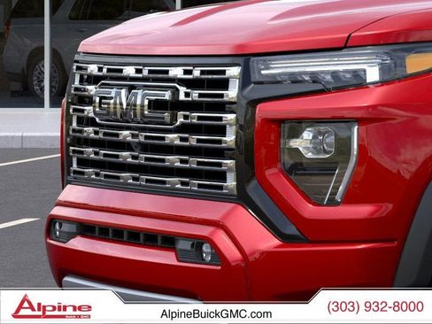 New 2026 GMC Canyon Denali w/ LPO, Black Badging Package AWD/4WD image 13