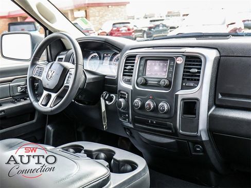 Used 2024 RAM 1500 Classic SLT image 19