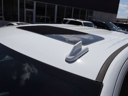 Used 2021 Chevrolet Silverado 1500 LTZ w/ LTZ Premium Texas Edition AWD/4WD image 4