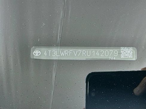 Used 2024 Toyota RAV4 LE AWD/4WD image 22