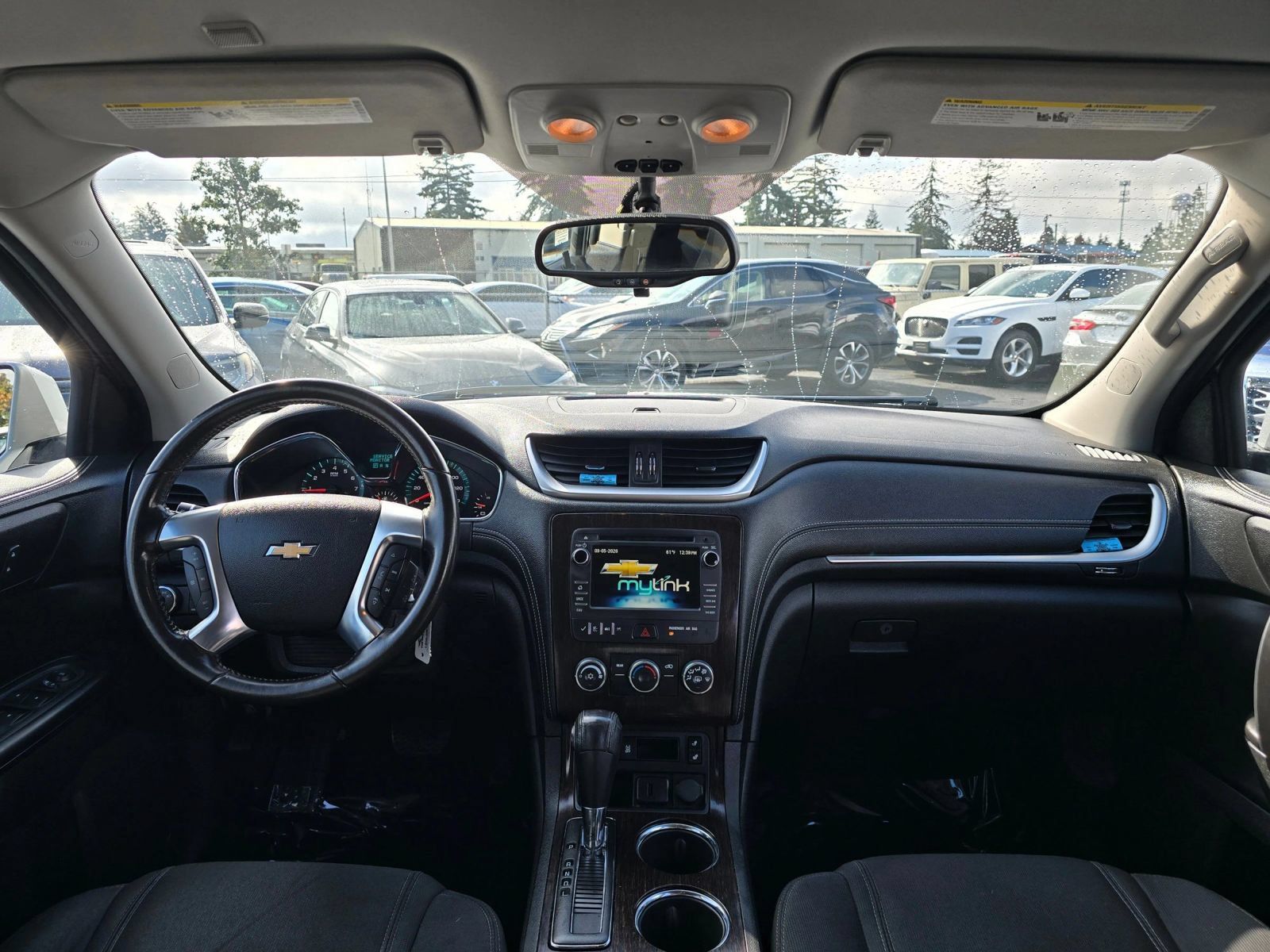 Used 2016 Chevrolet Traverse LT w/ Style and Technology Package FWD image 12