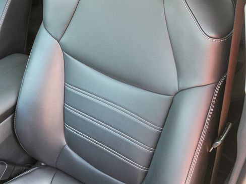 Used 2025 Toyota RAV4 XLE Premium image 26