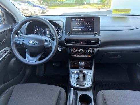 Used 2022 Hyundai Kona SEL AWD/4WD image 24