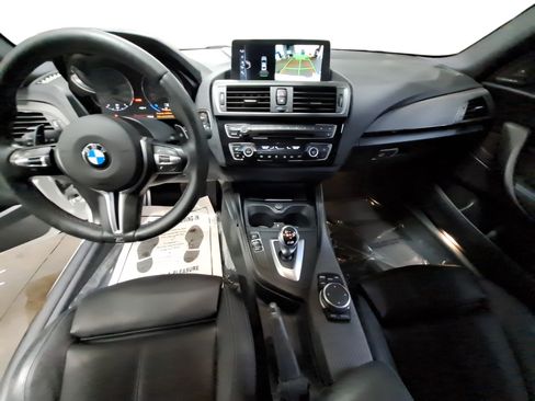 Used 2017 BMW M2 image 9