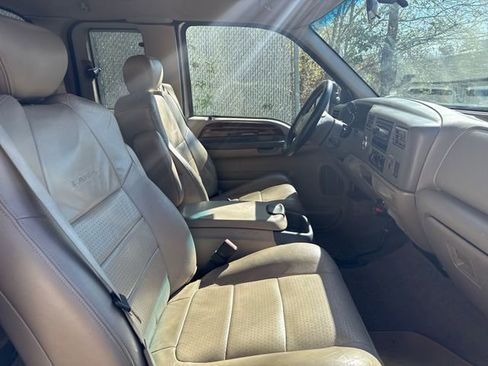 Used 2001 Ford F350 XL image 8