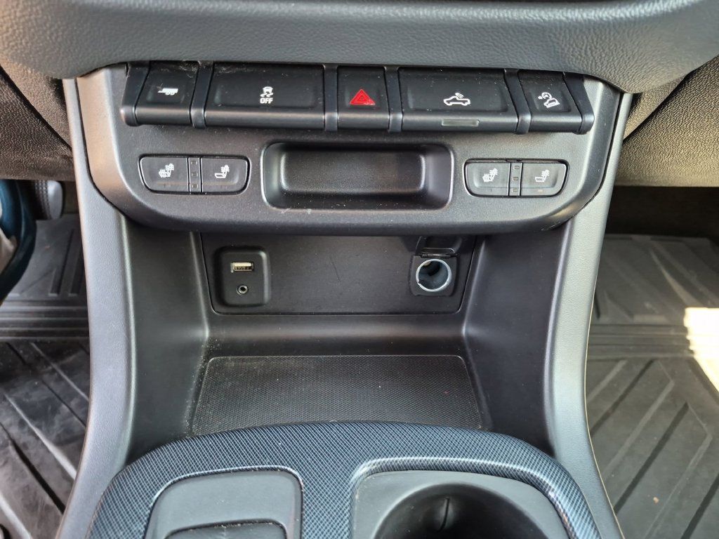 Used 2016 Chevrolet Colorado Z71 AWD/4WD image 20