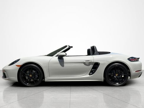 Used 2025 Porsche 718 Boxster w/ Premium Package RWD image 2