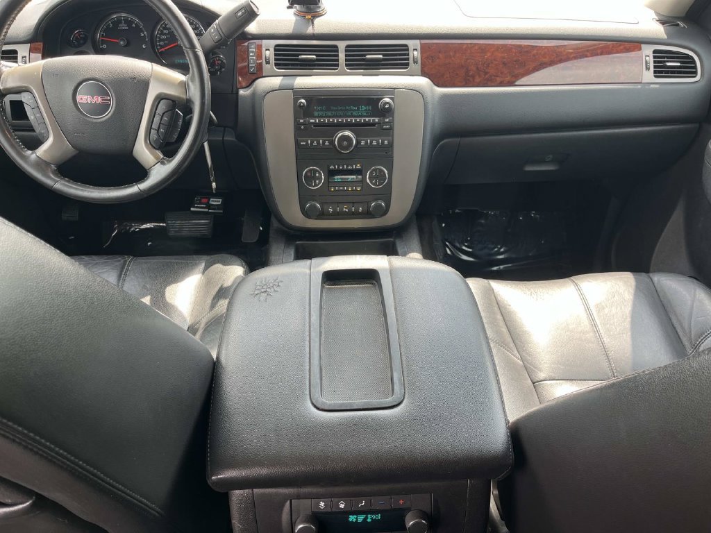 Used 2014 GMC Yukon XL SLT RWD image 9