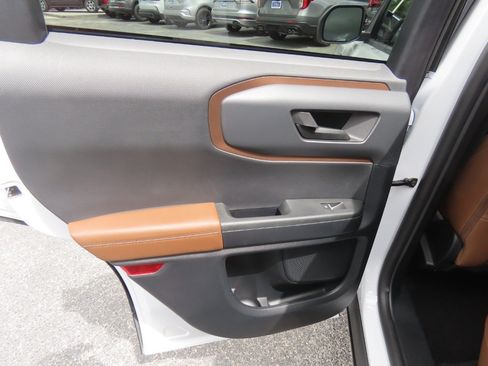 Used 2024 Ford Bronco Sport Outer Banks AWD/4WD image 19
