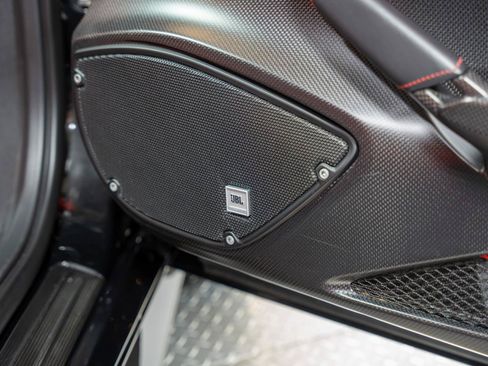 Used 2019 Ferrari 488 Pista Coupe RWD image 92