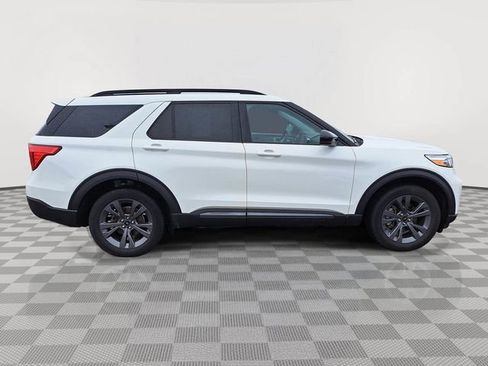 Certified 2023 Ford Explorer XLT w/ Equipment Group 202A AWD/4WD image 6