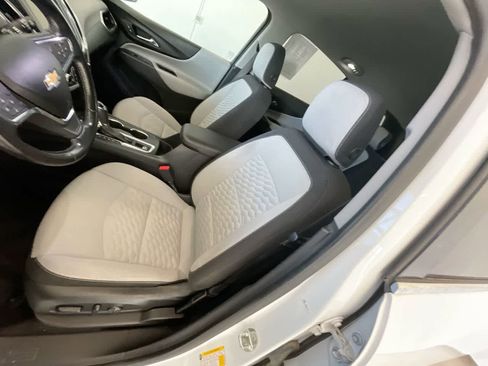 Used 2019 Chevrolet Equinox LT image 11