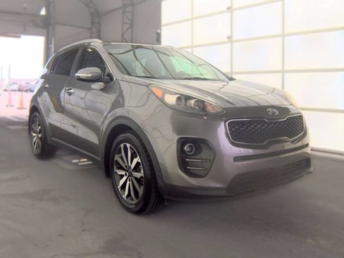 Used 2017 Kia Sportage EX w/ EX Premium Package FWD image 4