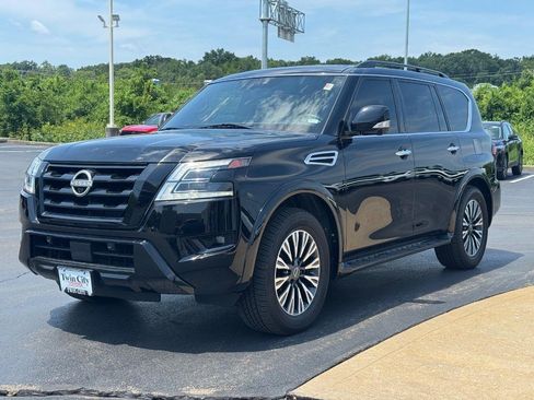 Used 2023 Nissan Armada SL w/ Midnight Edition Package AWD/4WD image 9