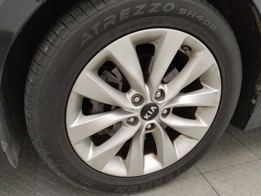 Used 2018 Kia Optima LX w/ 17" Alloy Wheels Package FWD image 31