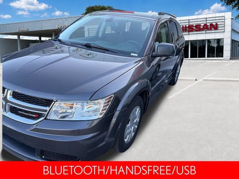 Used 2020 Dodge Journey SE FWD image 3