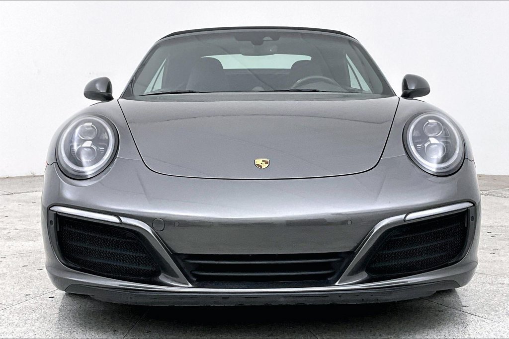 Used 2018 Porsche 911 Carrera S RWD image 3