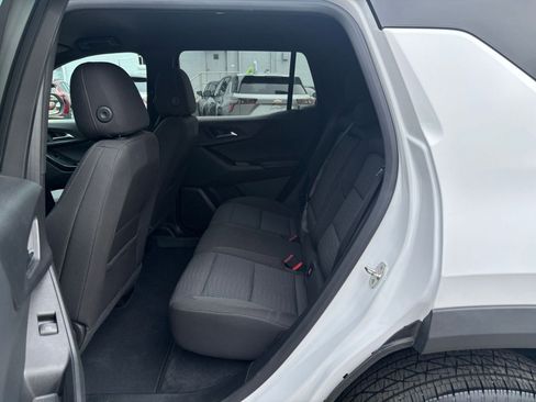 Used 2025 Chevrolet Equinox LT image 23