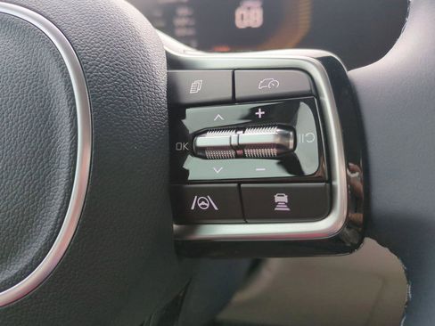 New 2026 Kia Carnival EX image 26