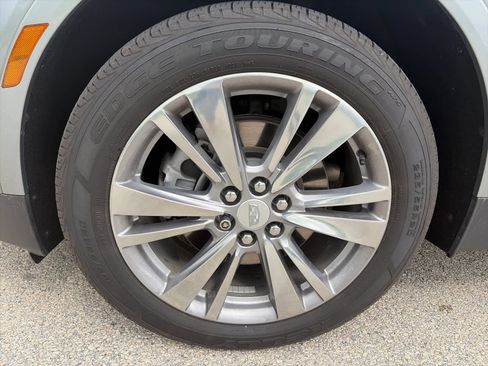 Certified 2023 Cadillac XT5 Premium Luxury AWD/4WD image 7