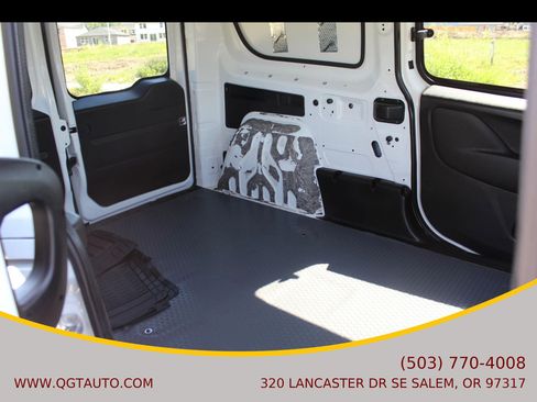 Used 2016 RAM ProMaster City Tradesman SLT w/ Rear Back-up Camera Group FWD image 13