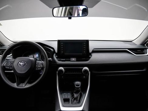 Used 2019 Toyota RAV4 LE w/ All Weather Liner Package AWD/4WD image 18