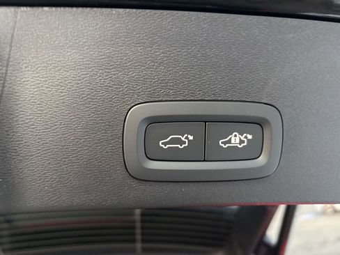 New 2026 Volvo XC40 B5 Plus w/ Protection Package Premier AWD/4WD image 46