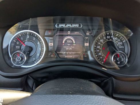 Used 2024 RAM 1500 Laramie RWD image 26