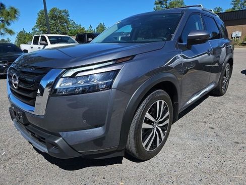 Certified 2024 Nissan Pathfinder Platinum w/ Cargo Package AWD/4WD image 2