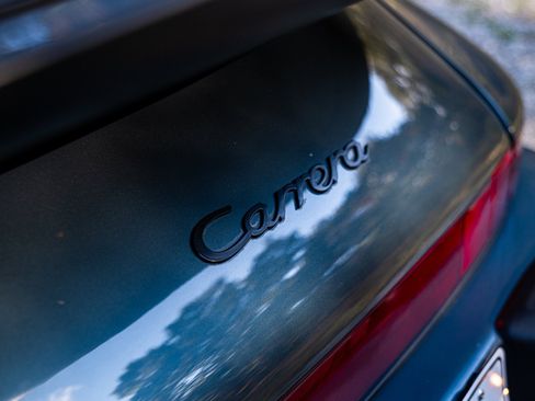 Used 1987 Porsche 911 Carrera RWD image 11