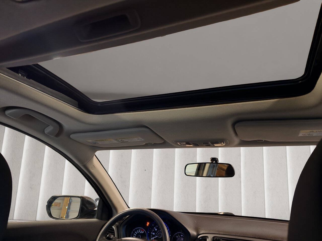 Used 2018 Honda HR-V EX image 18