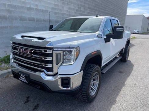 Used 2021 GMC Sierra 3500 SLE w/ Remote Start Package AWD/4WD image 5