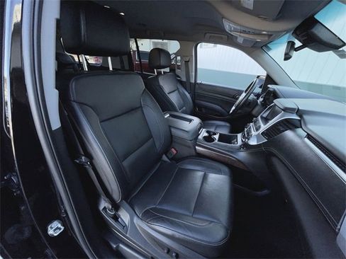 Used 2018 GMC Yukon XL SLT image 28