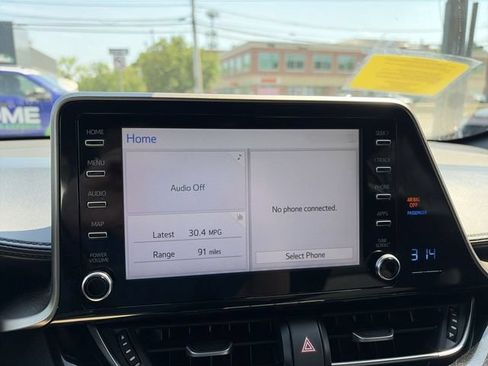 Used 2019 Toyota C-HR XLE FWD image 16