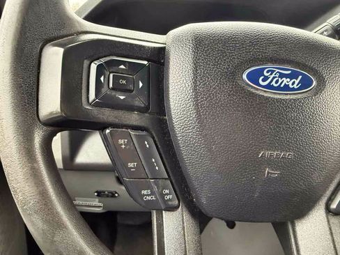 Used 2022 Ford E-450 and Econoline 450 Super Duty RWD image 10