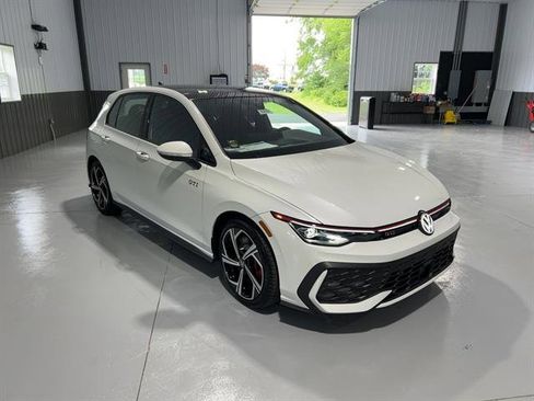 New 2025 Volkswagen GTI SE image 5