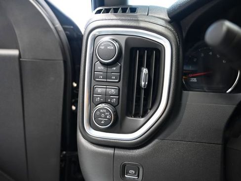 Used 2022 Chevrolet Silverado 1500 LT Trail Boss w/ LT Trail Boss Premium Package image 24