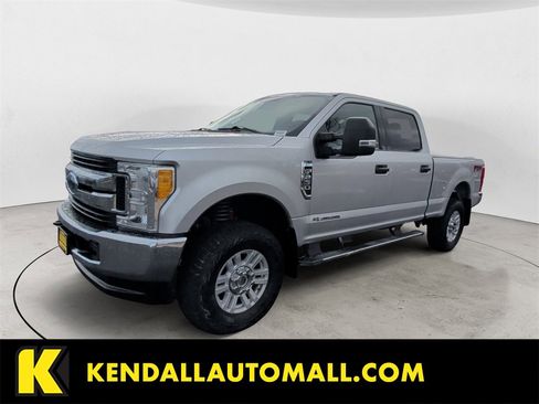 Used 2017 Ford F250 XLT w/ FX4 Off-Road Package image 1