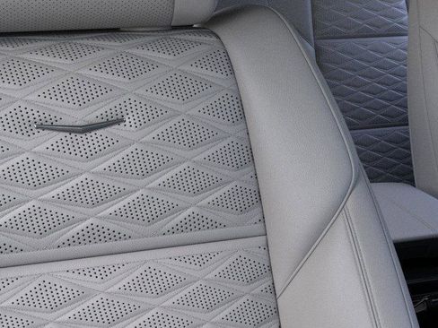 New 2026 Cadillac Escalade ESV Platinum Luxury image 22