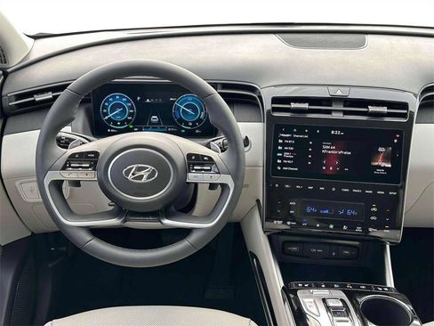 Used 2024 Hyundai Tucson Limited image 17