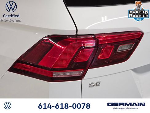 Certified 2024 Volkswagen Tiguan SE w/ Panoramic Sunroof Package AWD/4WD image 15