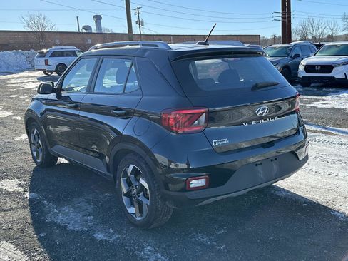 Certified 2023 Hyundai Venue SEL image 6