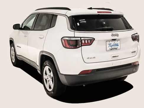 Used 2023 Jeep Compass Latitude image 8