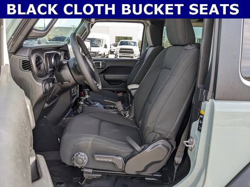 Used 2023 Jeep Wrangler Willys image 4