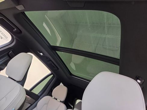 New 2026 Volvo XC90 B6 Plus AWD/4WD image 9