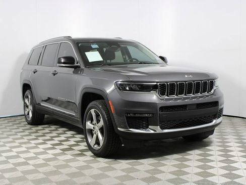 Used 2021 Jeep Grand Cherokee L Limited image 22