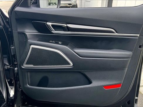 Used 2023 Kia Telluride S image 20