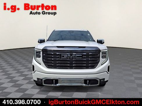 Used 2024 GMC Sierra 1500 Denali Ultimate AWD/4WD image 2