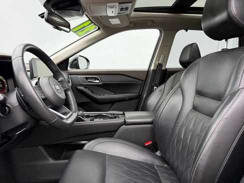 Certified 2021 Nissan Rogue Platinum AWD/4WD image 14