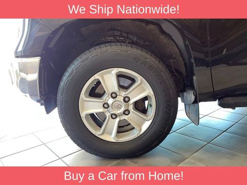 Used 2016 Toyota Tundra SR5 w/ SR5 Upgrade Package AWD/4WD image 17